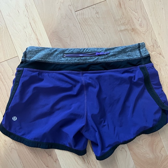 Lululemon running shorts - Picture 4 of 4